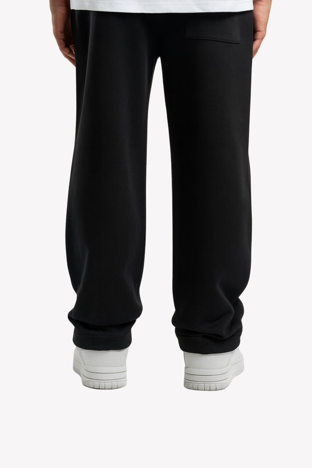 Familiy & Friends Essential - Straight Leg Sweatpants Schwarz
